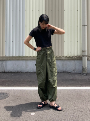 Gu公式 スーパーワイドカーゴパンツ ファッション通販サイト