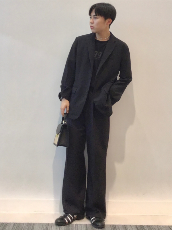 カラースラックス(丈標準69～73cm)（レディース）の着用コーディネート