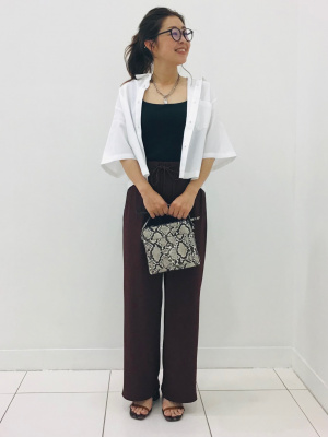 GU公式 | ブラフィールスクエアタンクトップ