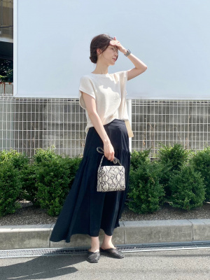 GU公式 | サイドスリットフレンチスリーブセーター