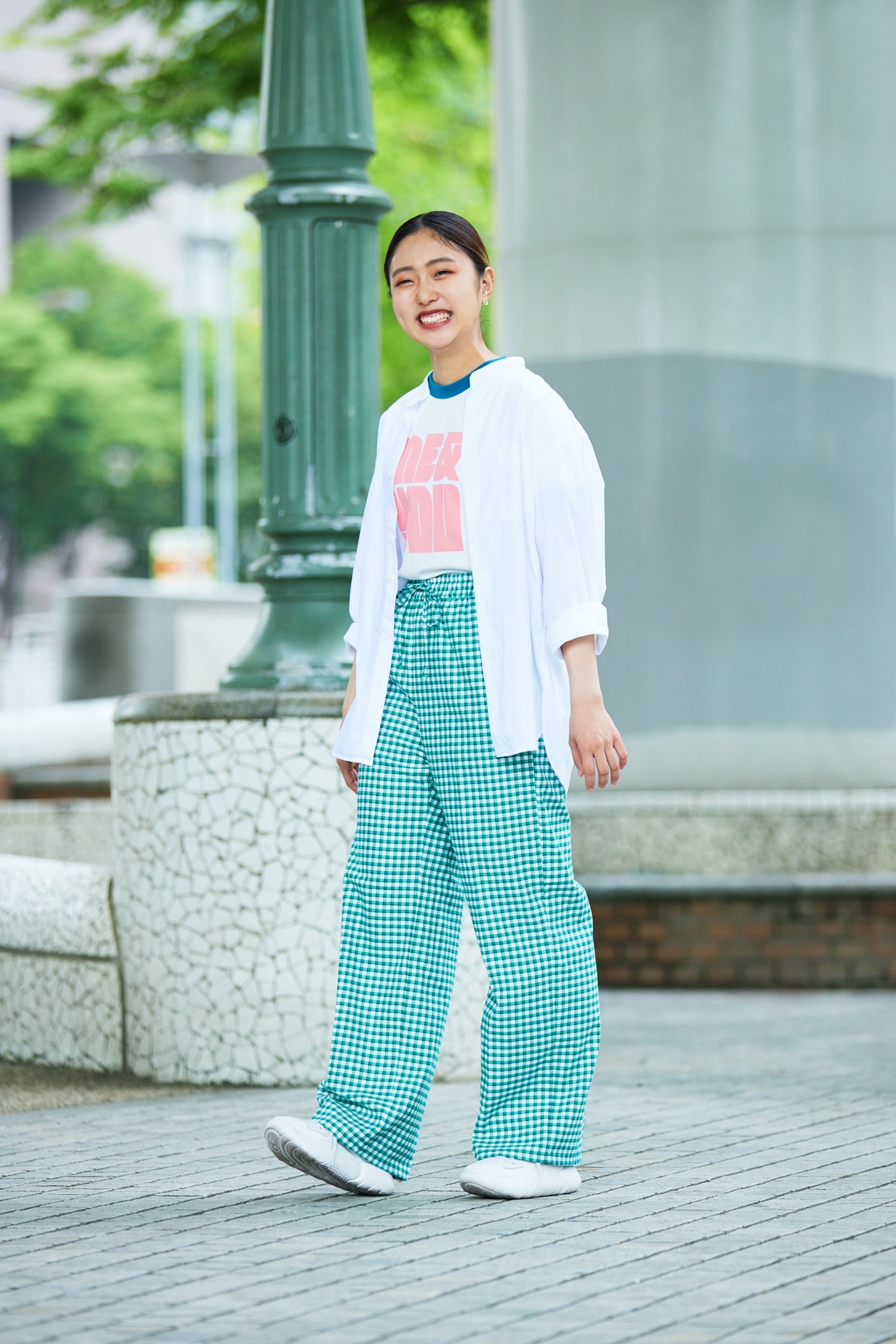 チェックイージーセミワイドパンツのコーデ Gu公式 Styling Book