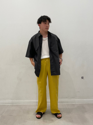 GU公式 | リアルレザーベルトサンダル