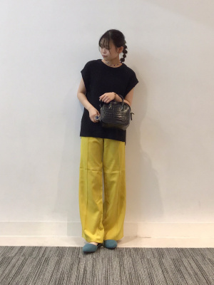 GU公式 | サイドスリットフレンチスリーブセーター