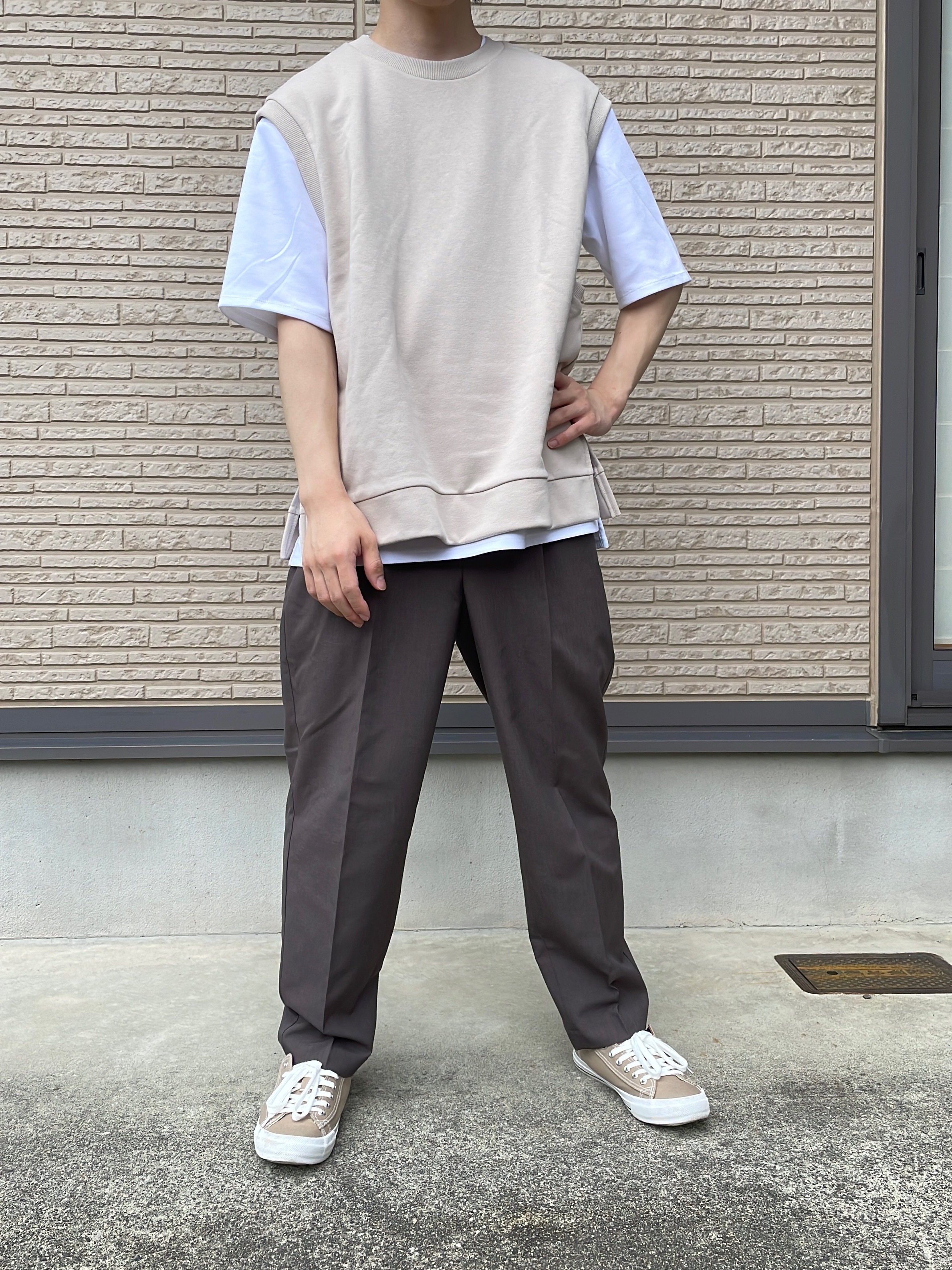 カットソークルーネックビッグベストとシアーリブt 半袖 のコーデ Gu公式 Styling Book