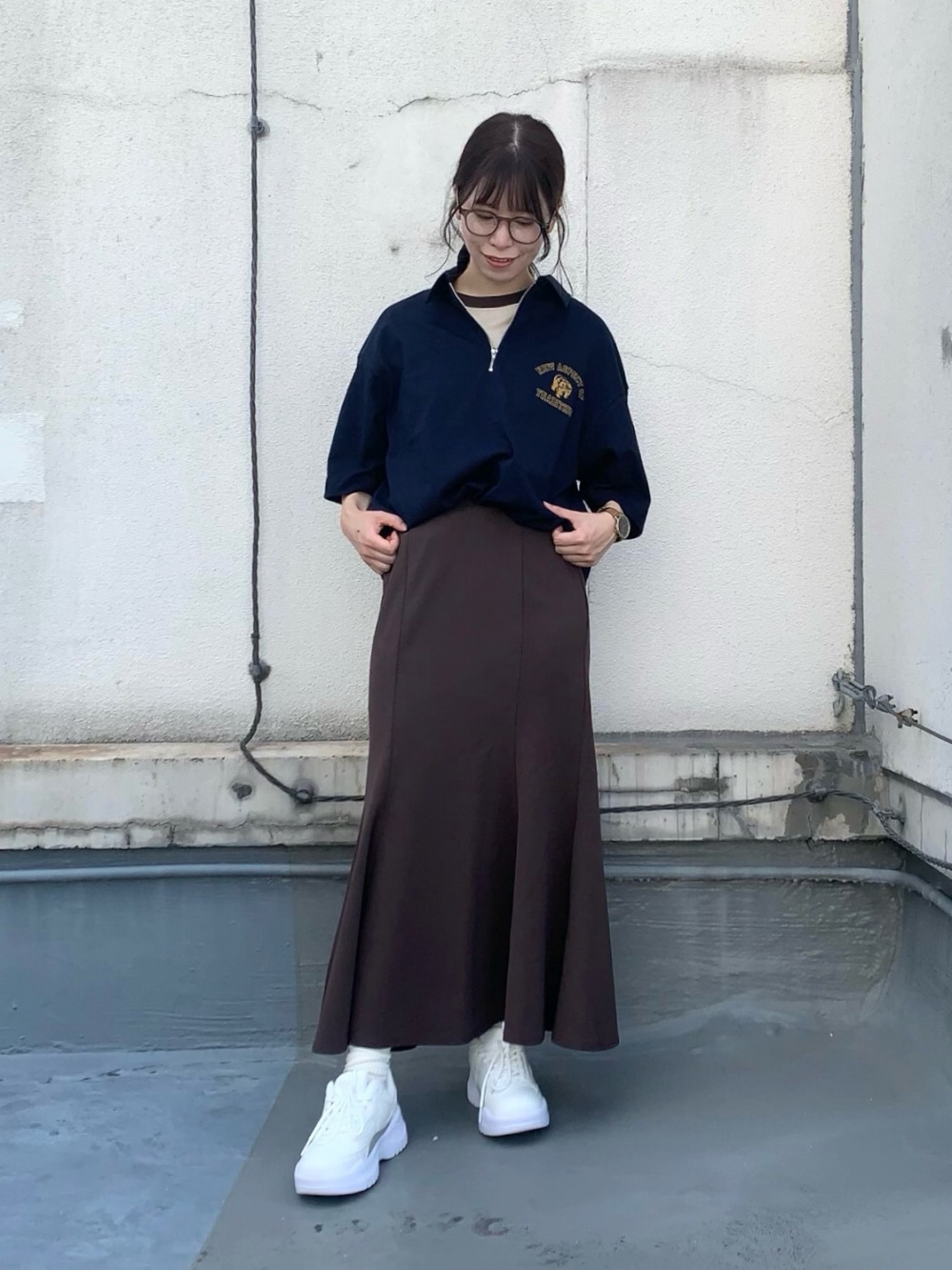 C6045 ロゴT×スカートコーデ スカートを使った「ロゴT」の人気ファッションコーディネート - WEAR