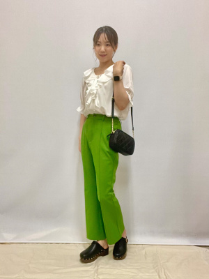 GU公式 | ラッフルVネックブラウス(5分袖)Q