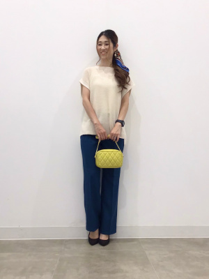 GU公式 | サイドスリットフレンチスリーブセーター