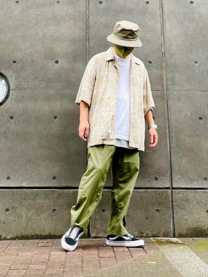 GU公式 | カーブタックアンクルパンツ