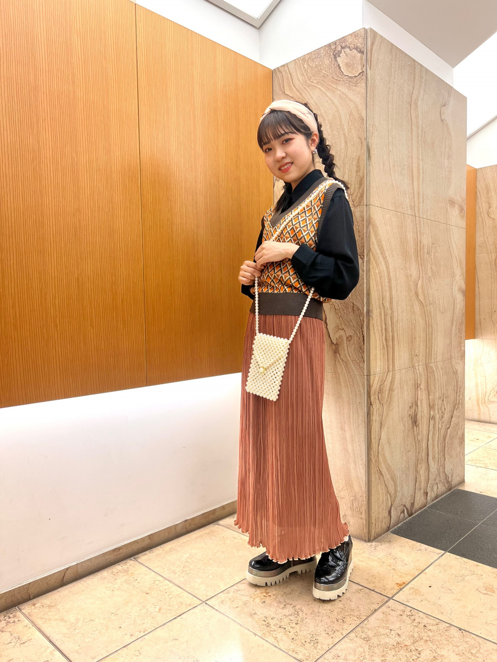 lilLilly（リルリリー）の「クロップドチャームリブトップス