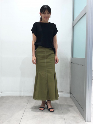 GU公式 | サイドスリットフレンチスリーブセーター