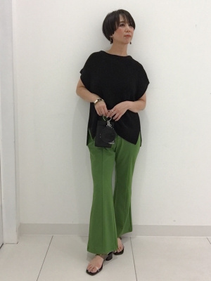 GU公式 | サイドスリットフレンチスリーブセーター