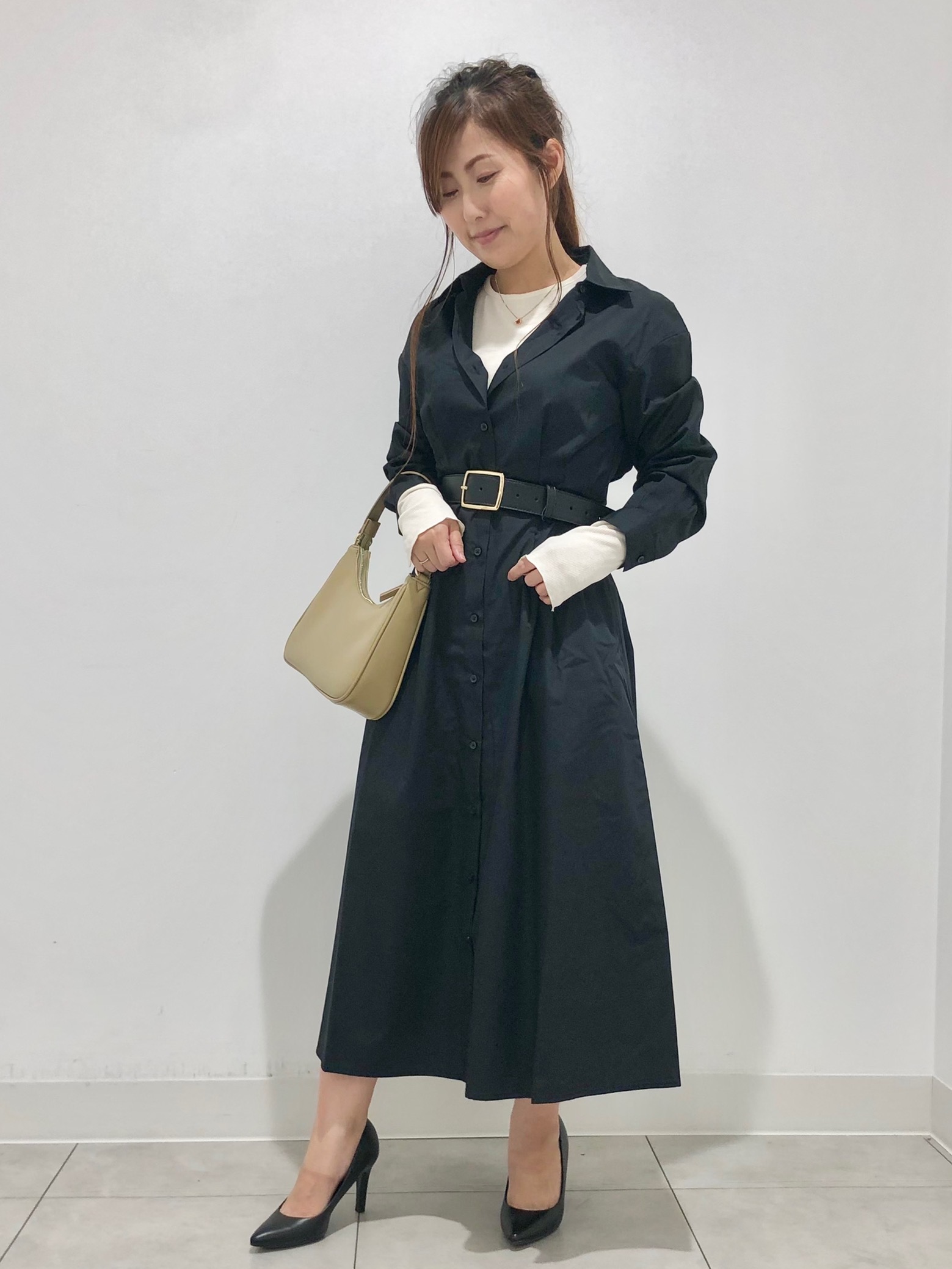 ウエストタックシャツワンピース 長袖 とソフトリブクルーネックt 長袖 のコーデ Gu公式 Styling Book