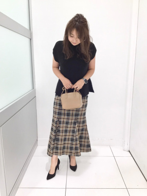 GU公式 | サイドスリットフレンチスリーブセーター