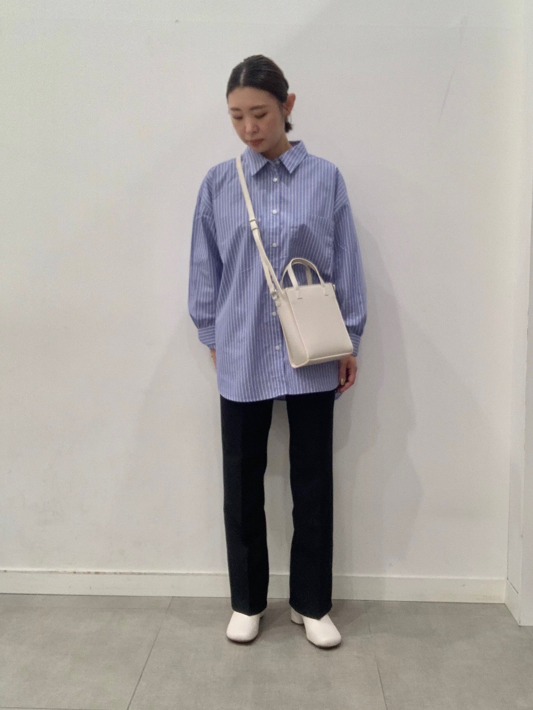 Gu公式 徳島新浜店 店舗情報 スタッフコーデ