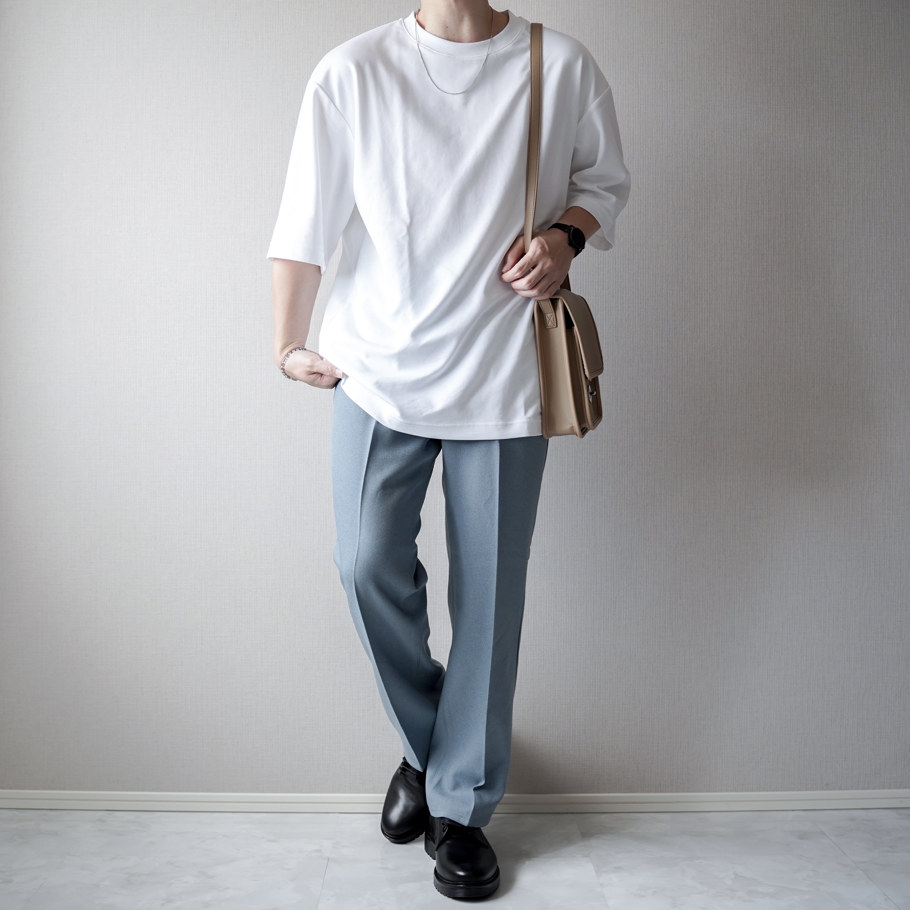 センタープレスストレートパンツnt Eのコーデ Gu公式 Styling Book