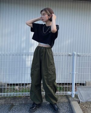 Gu公式 スーパーワイドカーゴパンツ ファッション通販サイト