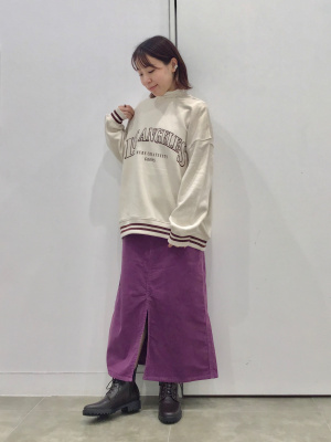 GU公式 | オーバーサイズグラフィックスウェットプルオーバー長袖YT+E