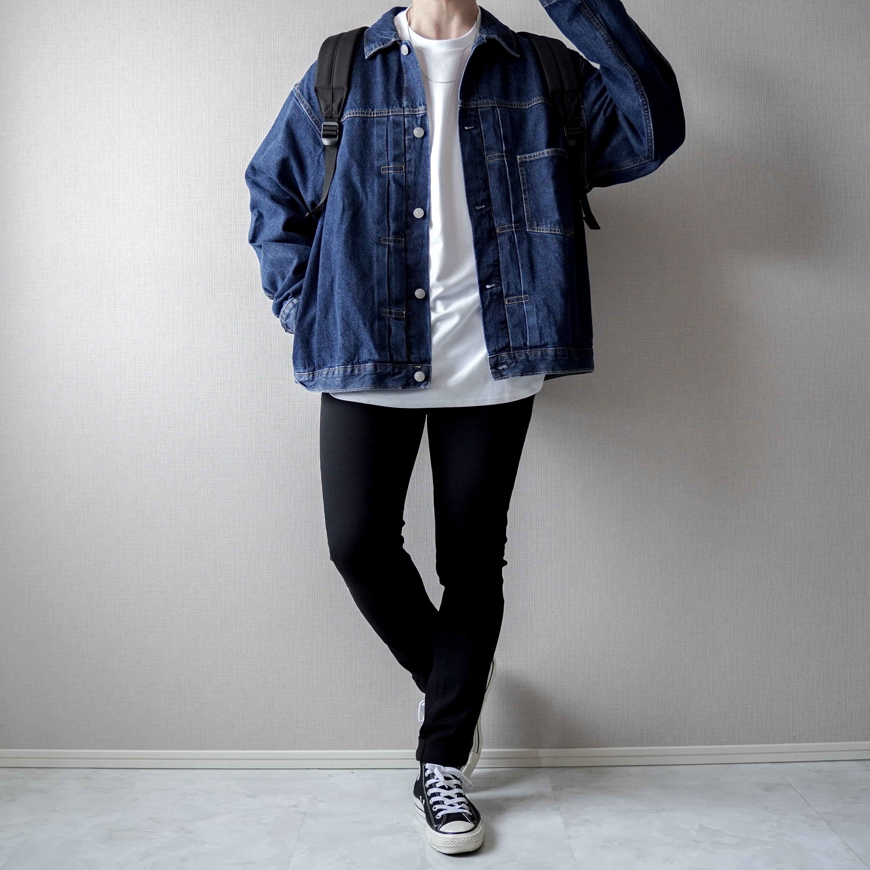 カットソークルーネックビッグベストとウルトラストレッチスキニージーンズ 丈標準76 0cm のコーデ Gu公式 Styling Book