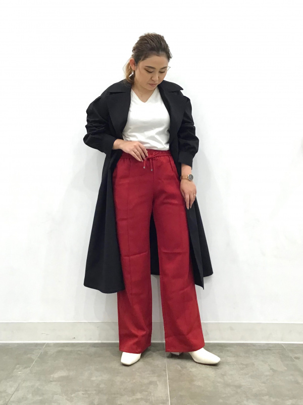 ボリュームスリーブトレンチコートZ+E（レディース）の着用