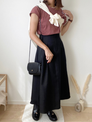 GU公式 | ハイウエストフレアミディスカート(丈標準83.0～87.0cm)