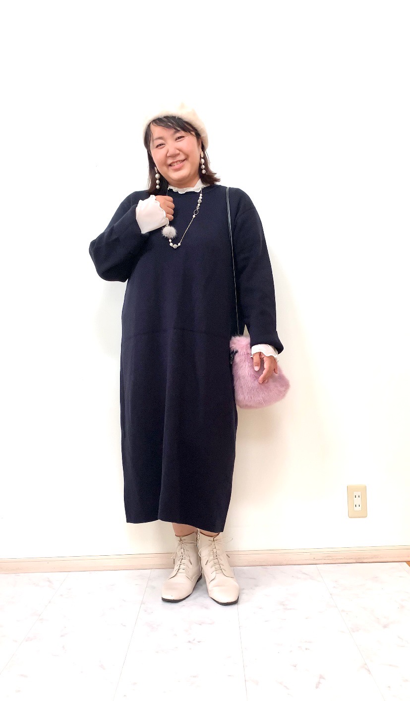 クルーネックニットワンピース 長袖 とシアーハイネックt 長袖 Qのコーデ Gu公式 Styling Book