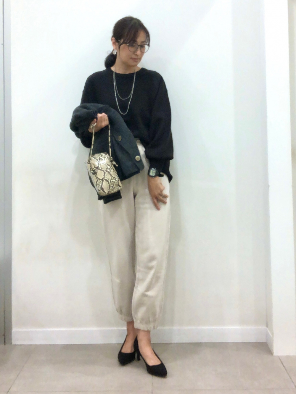 chimmy様 C5071 スウェット×ロゴカットソー×パンツコーデ chimmy様 C5071 スウェット×ロゴカットソー×パンツコーデ chimmy様