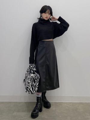 小物などお買い得な福袋 新品、未使用 Ari フェイクレザー ミディ ...