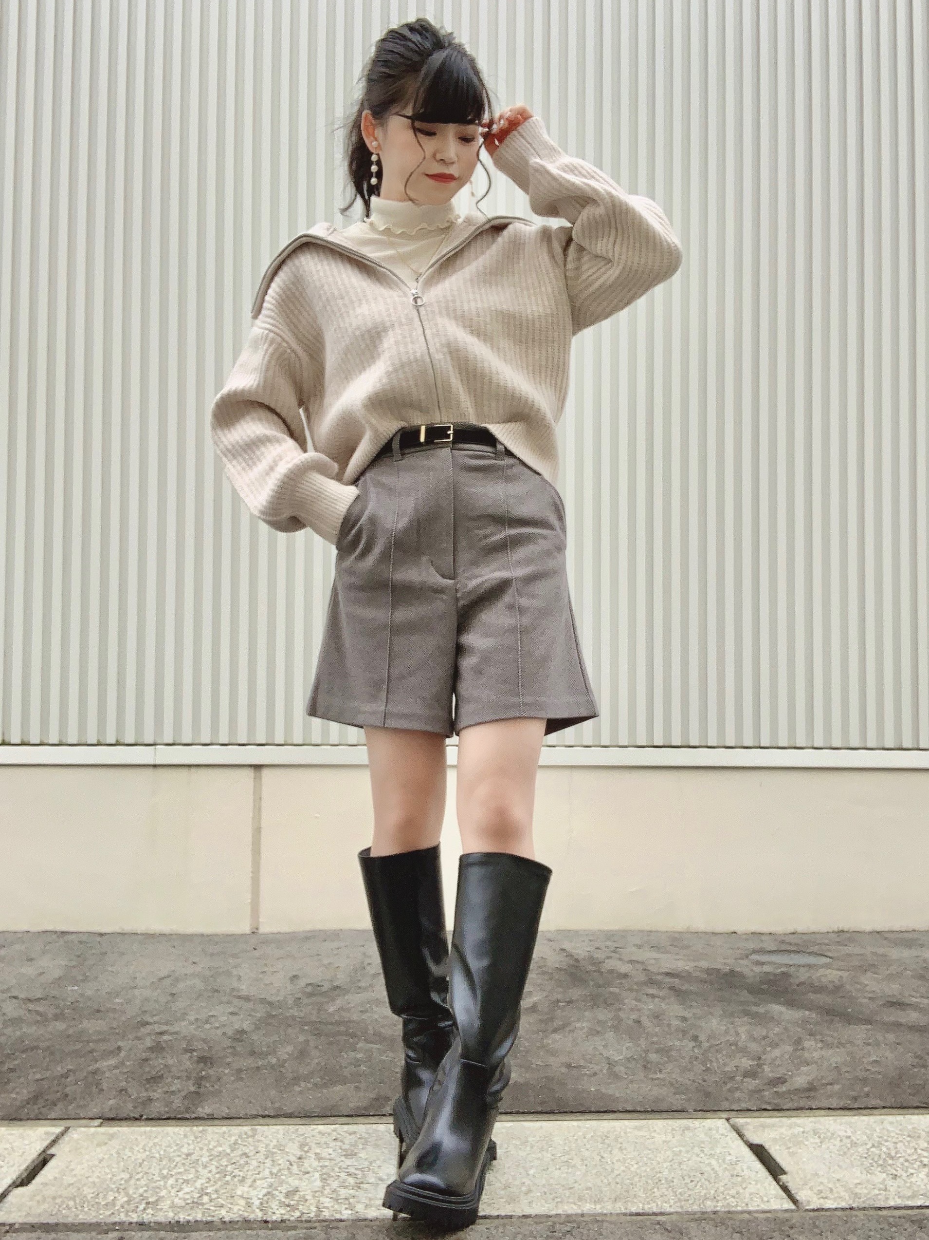 GU ヘリボーンショートパンツ Sサイズ 春服 レディース ショー