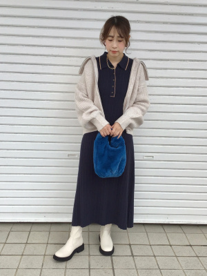 GU公式 | バイカラーポロニットワンピース(長袖)Q