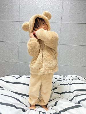 GUクマ柄パジャマ(アイボリー・ワインレッド色2点セット)Sサイズ GUクマ柄パジャマ(アイボリー・ワインレッド色2点セット)Sサイズ GUクマ柄