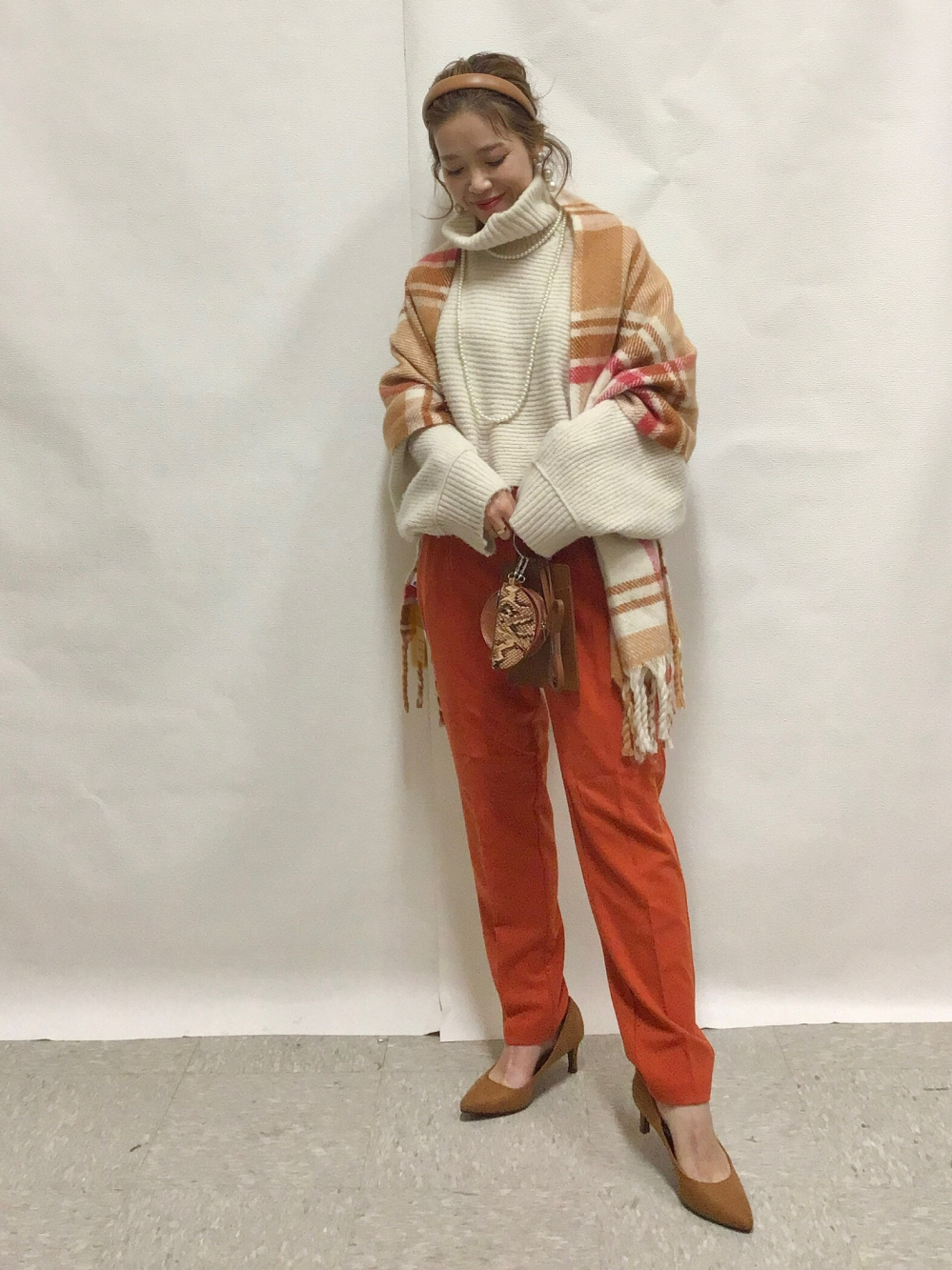 クロップドタートルネックセーター(長袖)YT+E、ハイウエスト