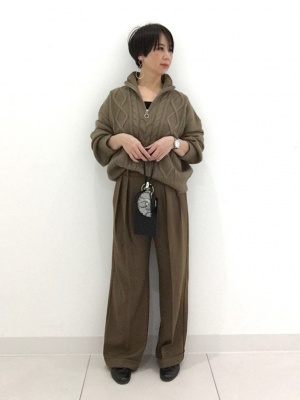 GU公式 | スタイルヒートエクストラクルーネックT(長袖)