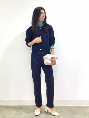 美品 GUCCI プレスストレートパンツ シルバー系 サイズ40*NC1018 GU公式 | センタープレスストレートパンツZ