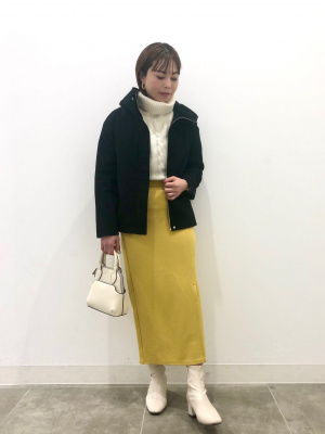 GU公式 | ニットメルトンショートフーディーコート