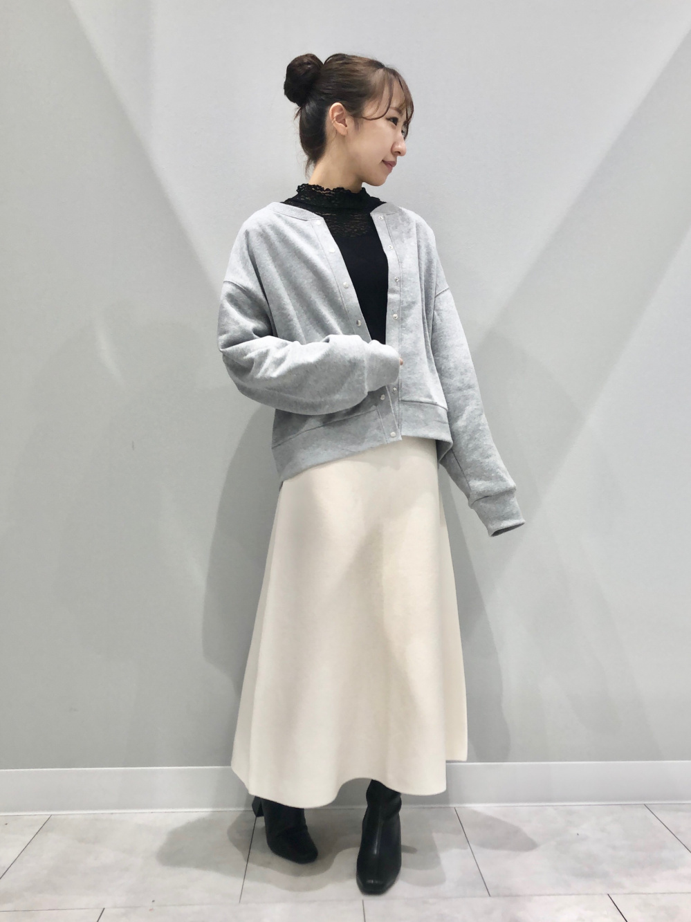 リブスクエアネックニットタンクトップ、クロップドスウェット
