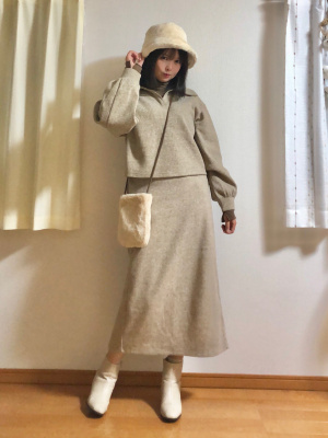 GU公式 | フェイクファーバケットハット