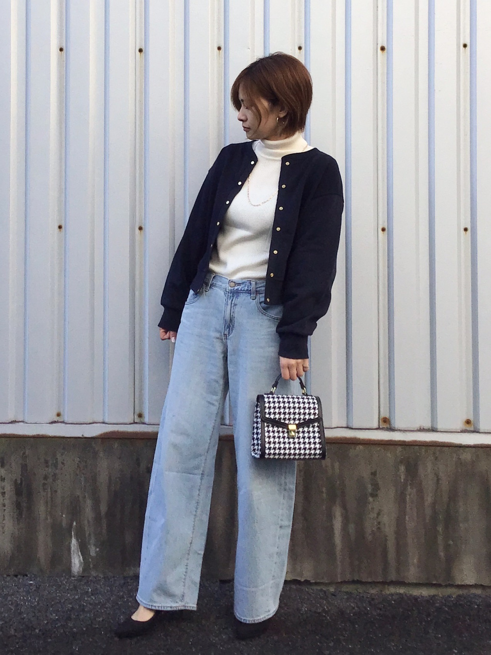 フェザーヤーンクロップドカーディガン(長袖)、フレアヘムニット