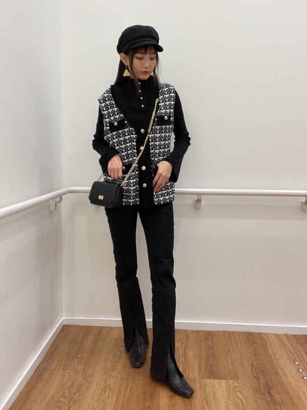 ハイライズフロントスリットフレアジーンズYT+E（レディース）の