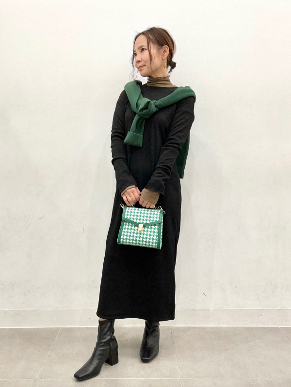 かわいすぎて即買いしちゃった！GUの「1990円トップス」チラッとのぞくレースが素敵すぎる♡