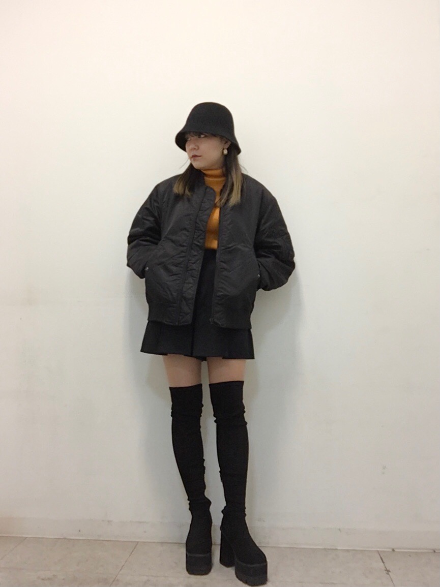 スウェットジョガーパンツ(丈標準64.0～68.0cm)、ヒートパデッド