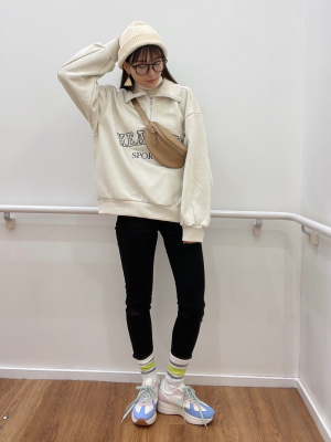 グラフィックスウェットシャツ | ファッション通販サイト NUGU