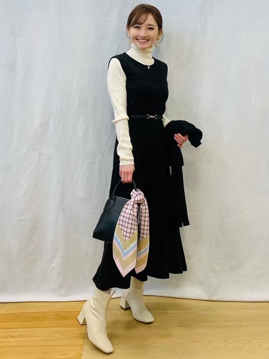 カーディガンセットワンピース(長袖)」の着用コーディネート| ジーユー 