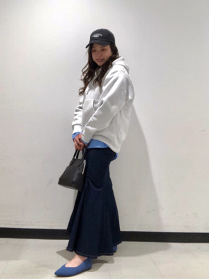 GU公式 | ステッチマーメイドロングスカート(丈標準86.0～93.0cm)