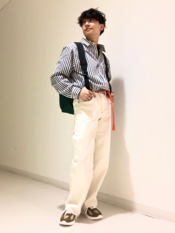 ウォッシャブルクルーネックカーディガン(長袖)SW+E（メンズ）の着用