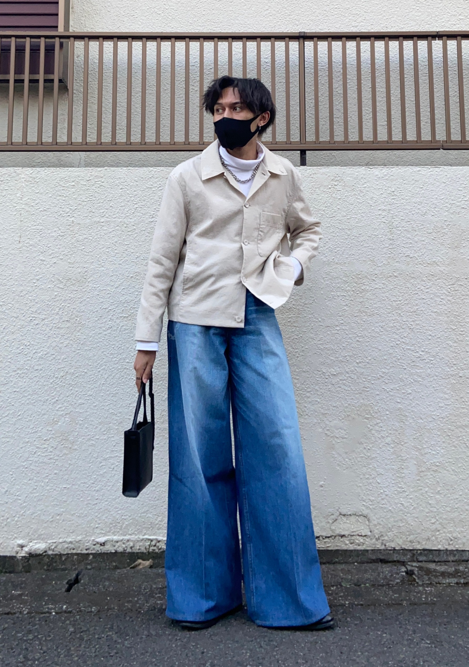 デニムジャケットを使った「グラデーション」の人気ファッション