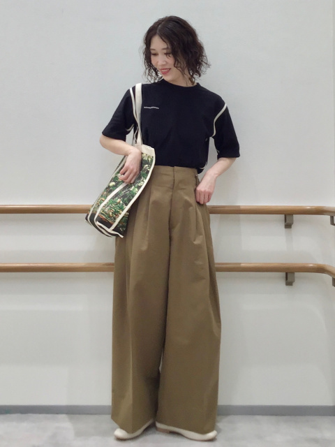 グラフィックニットプルオーバー(長袖) beautiful people、タック