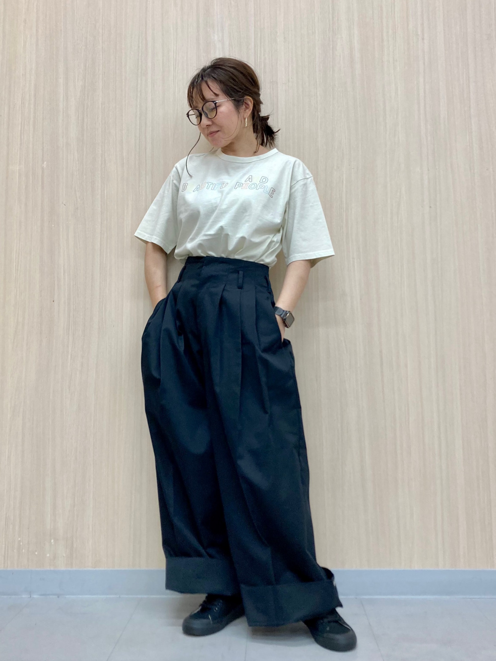 GU beautiful people タックワイドパンツ L 圧倒的存在感！GU and beautiful peopleのタックワイドパンツ