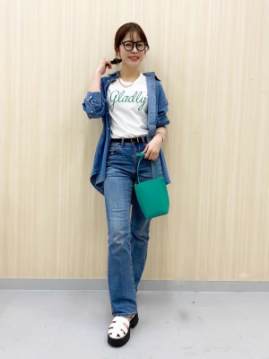 GU公式 | グラフィックT(半袖)(刺繍ロゴ)