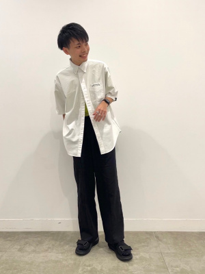 GU公式 | オーバーサイズシャツ(5分袖) Mrs. GREEN APPLE 1 GU公式 | オーバーサイズシャツ(5分袖) Mrs. GREEN APPLE 1