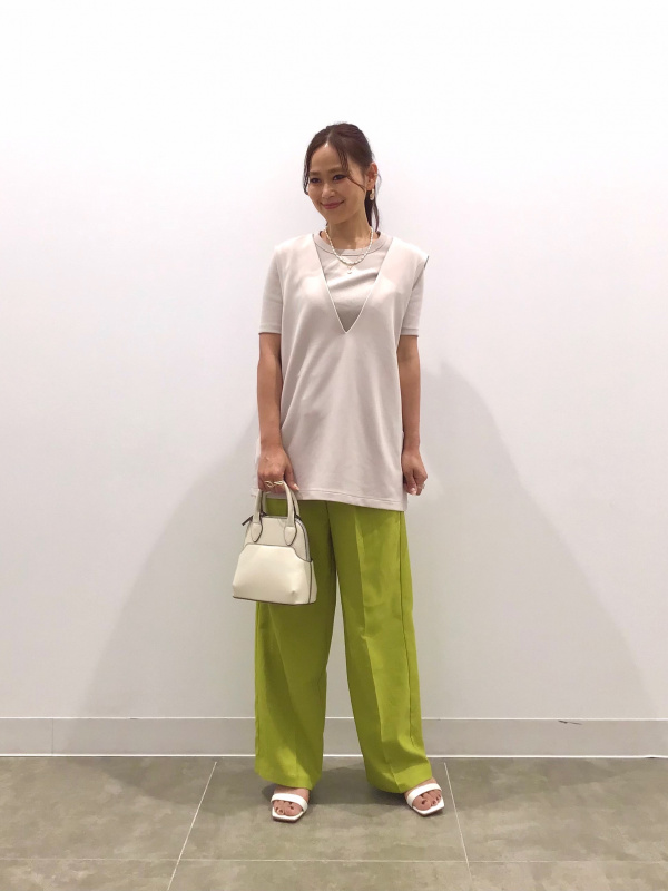 カットソーVネックベスト+E(セットアップ可能)（レディース）の着用